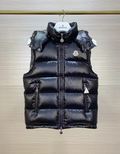 Moncler bormes down vest black