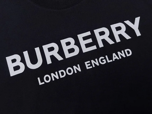 Burberry t-shirt