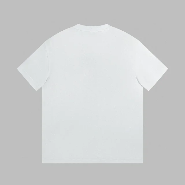 Burberry t-shirt