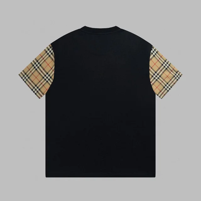 Burberry t-shirt