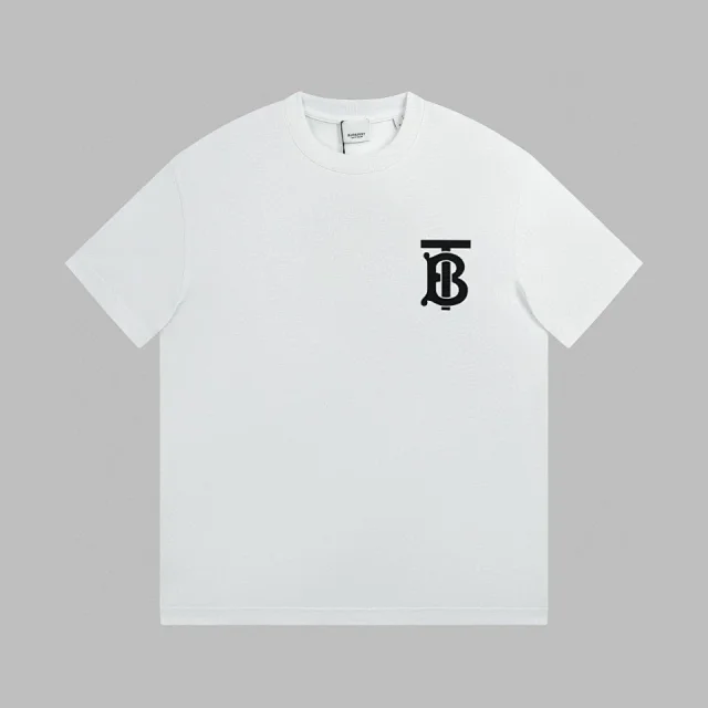 Burberry t-shirt