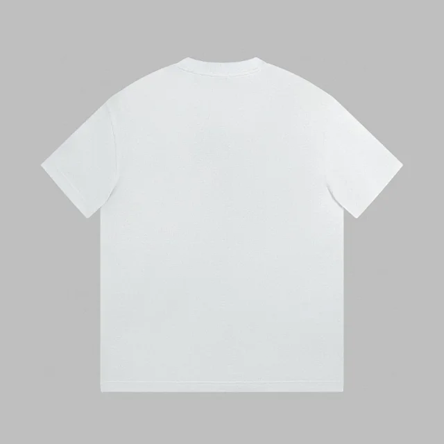 Burberry t-shirt