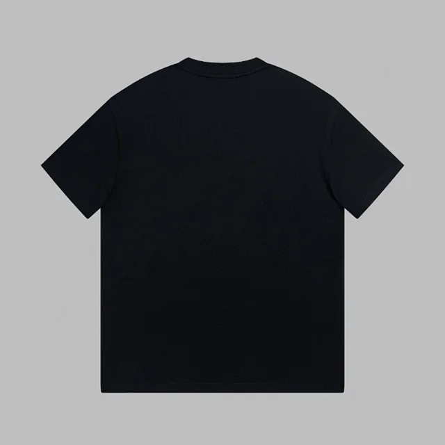 Burberry t-shirt