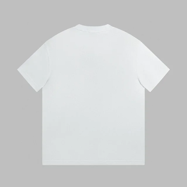 Burberry t-shirt