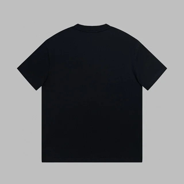 Burberry t-shirt