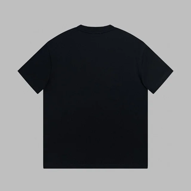 Burberry t-shirt