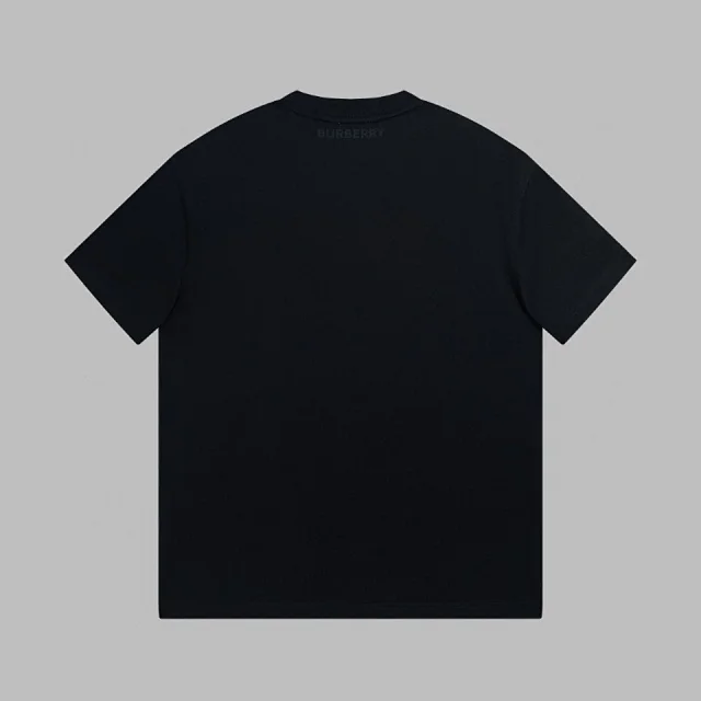 Burberry t-shirt